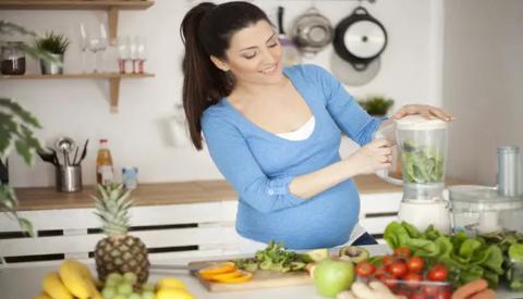 زيادة الوزن أثناء الحمل؛ المخاطر وأفضل 4 نصائح